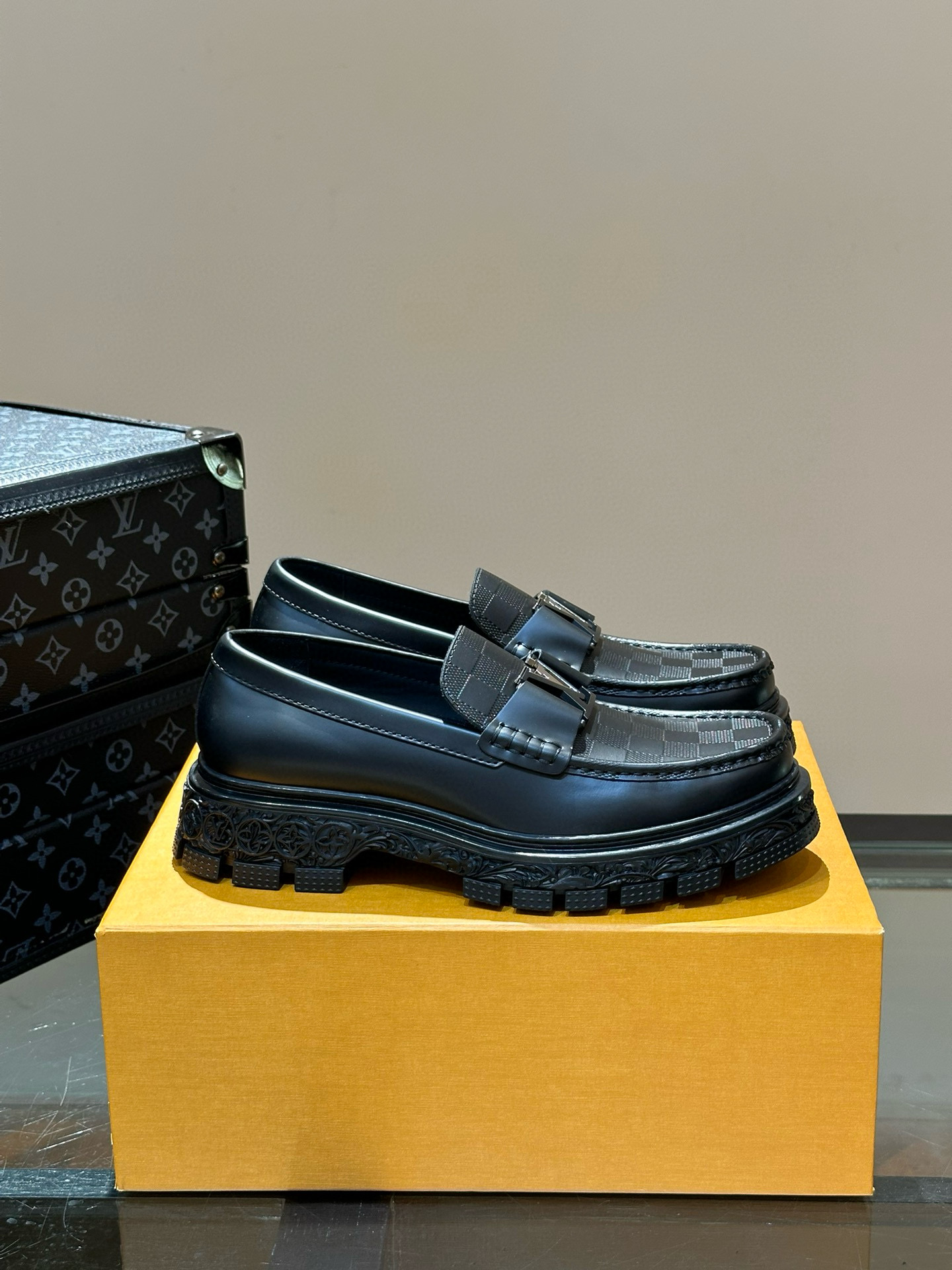 [LOUIS VUITTON] 루이비통 LV 바로크 로퍼 남성용
