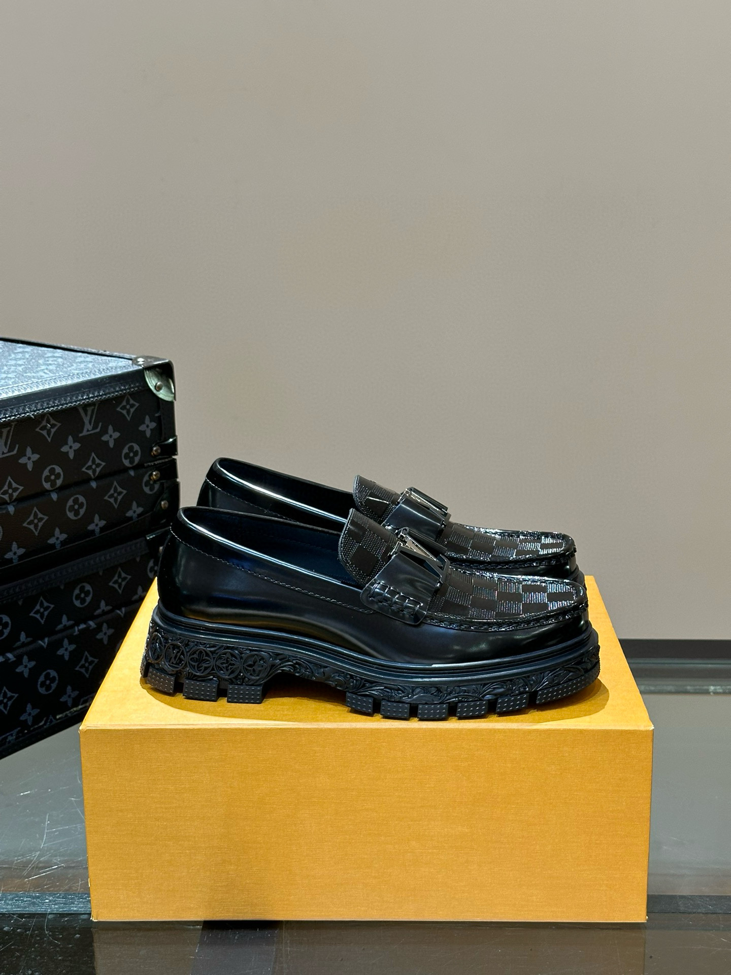 [LOUIS VUITTON] 루이비통 LV 바로크 로퍼 남성용