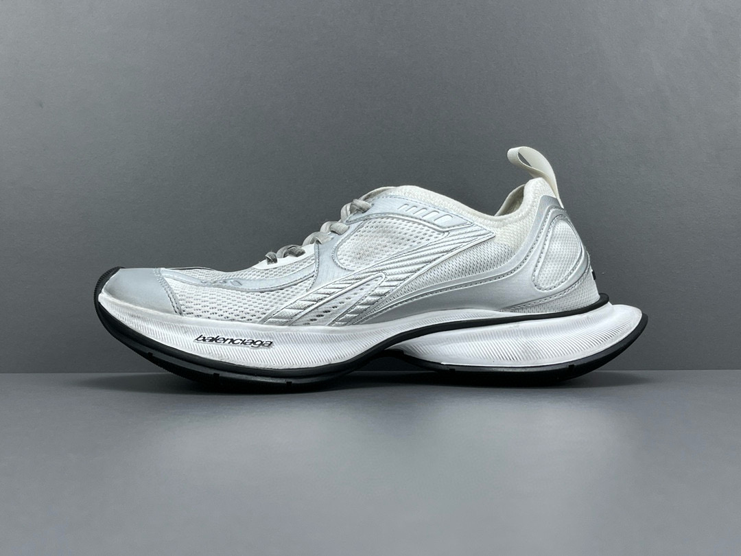 [BALENCIAGA] 발렌시아가 서킷 CIRCUIT 화이트 실버 남녀공용 (ZH공장)