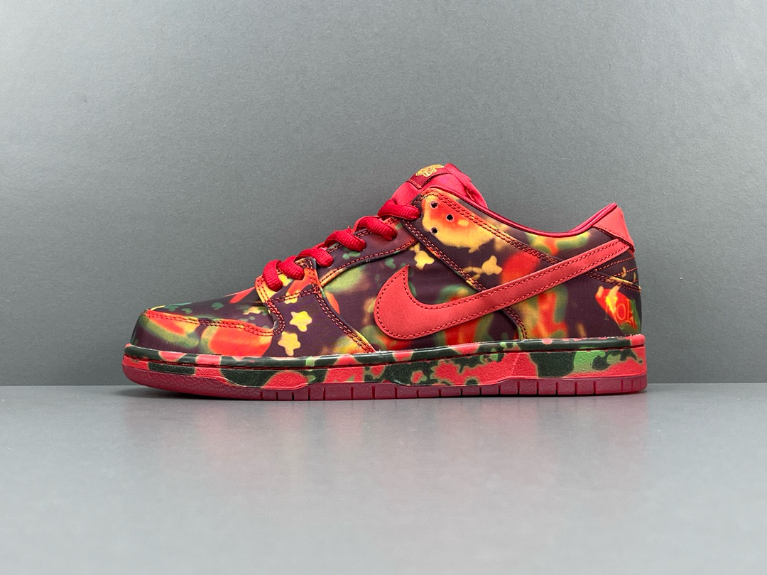 [NIKE] 오즈의 마법사 x 나이키 SB 덩크 로우 루비 슬리퍼 FZ1291-600 남성용
