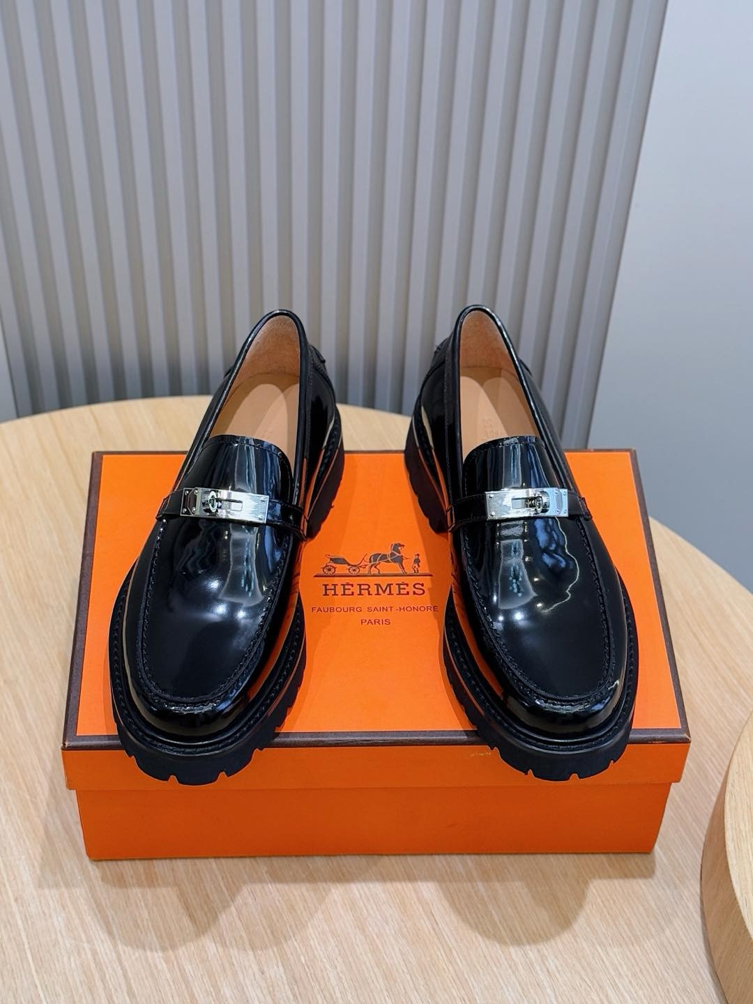 [HERMES] 에르메스 켈리 로퍼 구두 남성용