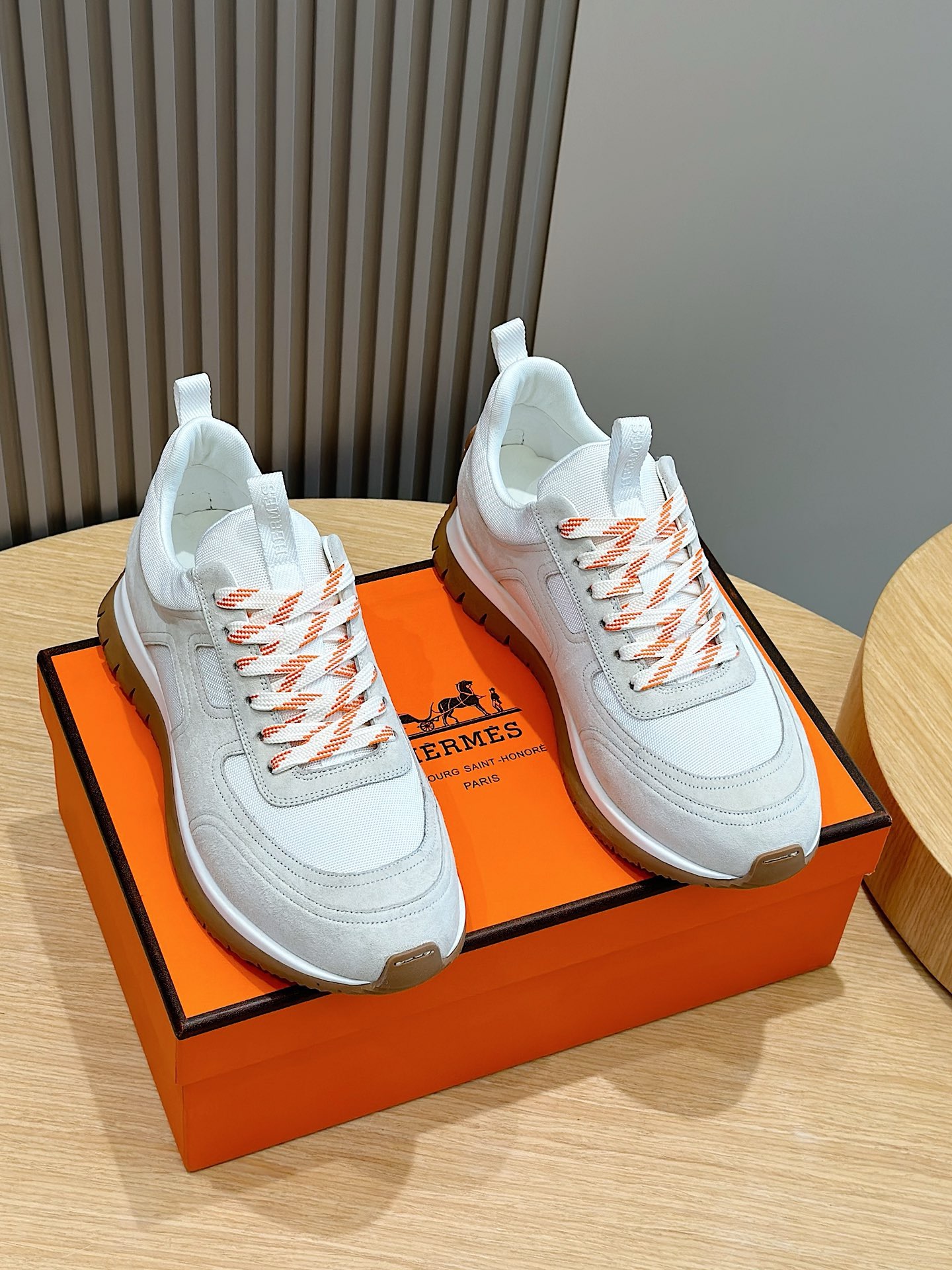 [HERMES] 에르메스 지미 스니커즈 남성용