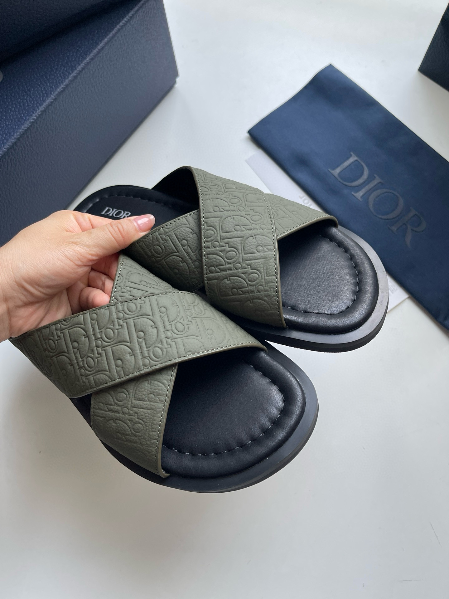 [DIOR] 디올 알리아스 샌들 남성용