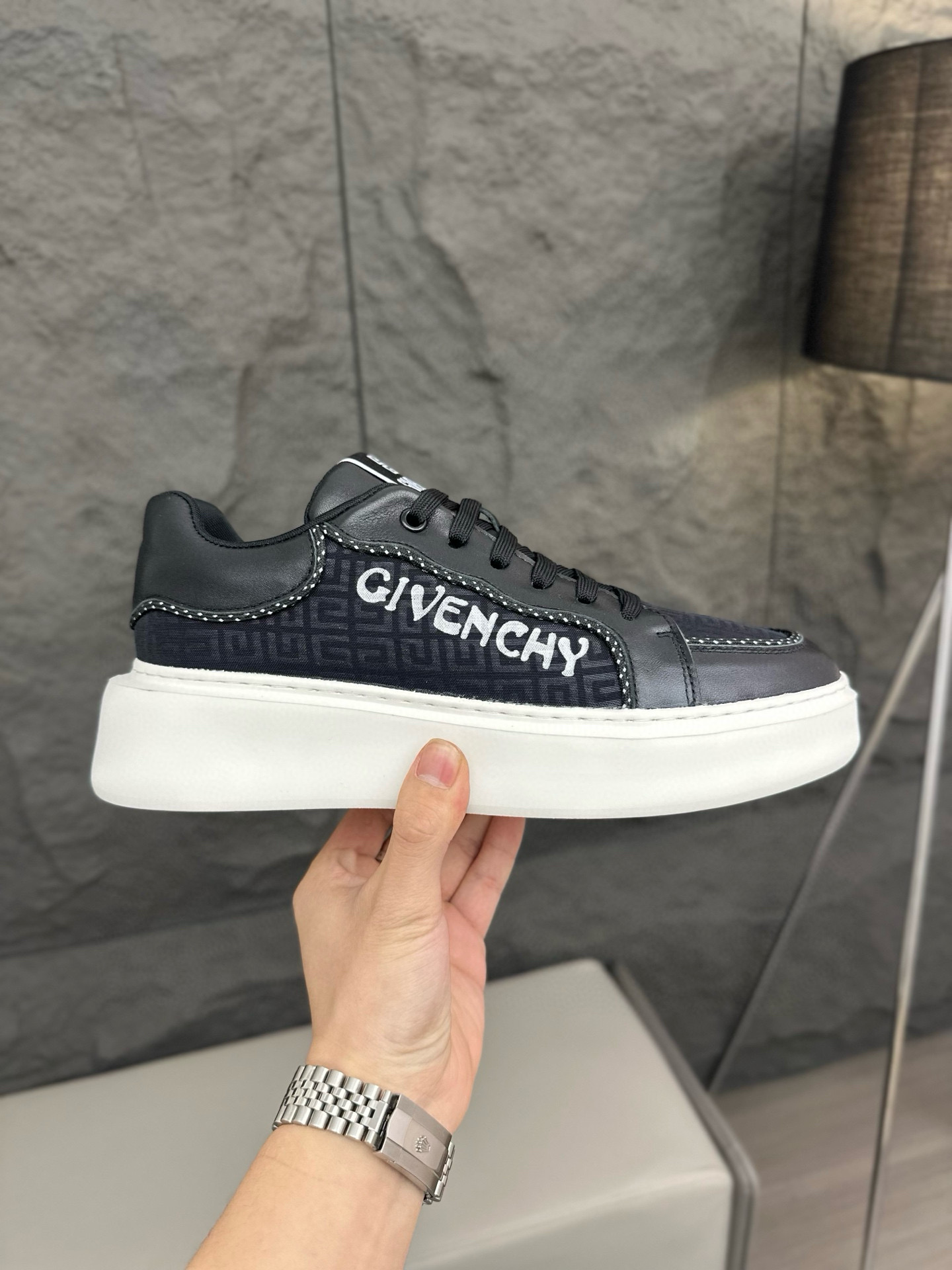 [GIVENCHY] 지방시 스니커즈 남성용
