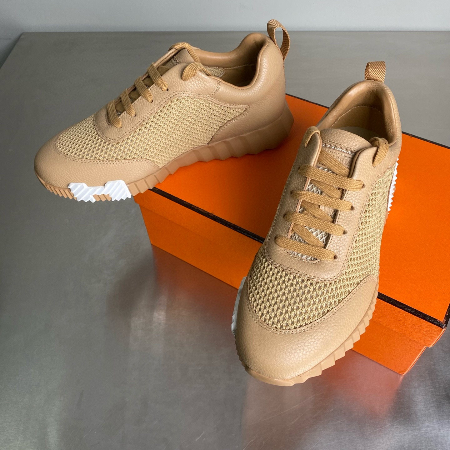 [HERMES] 에르메스 바운싱 스니커즈 남녀공용