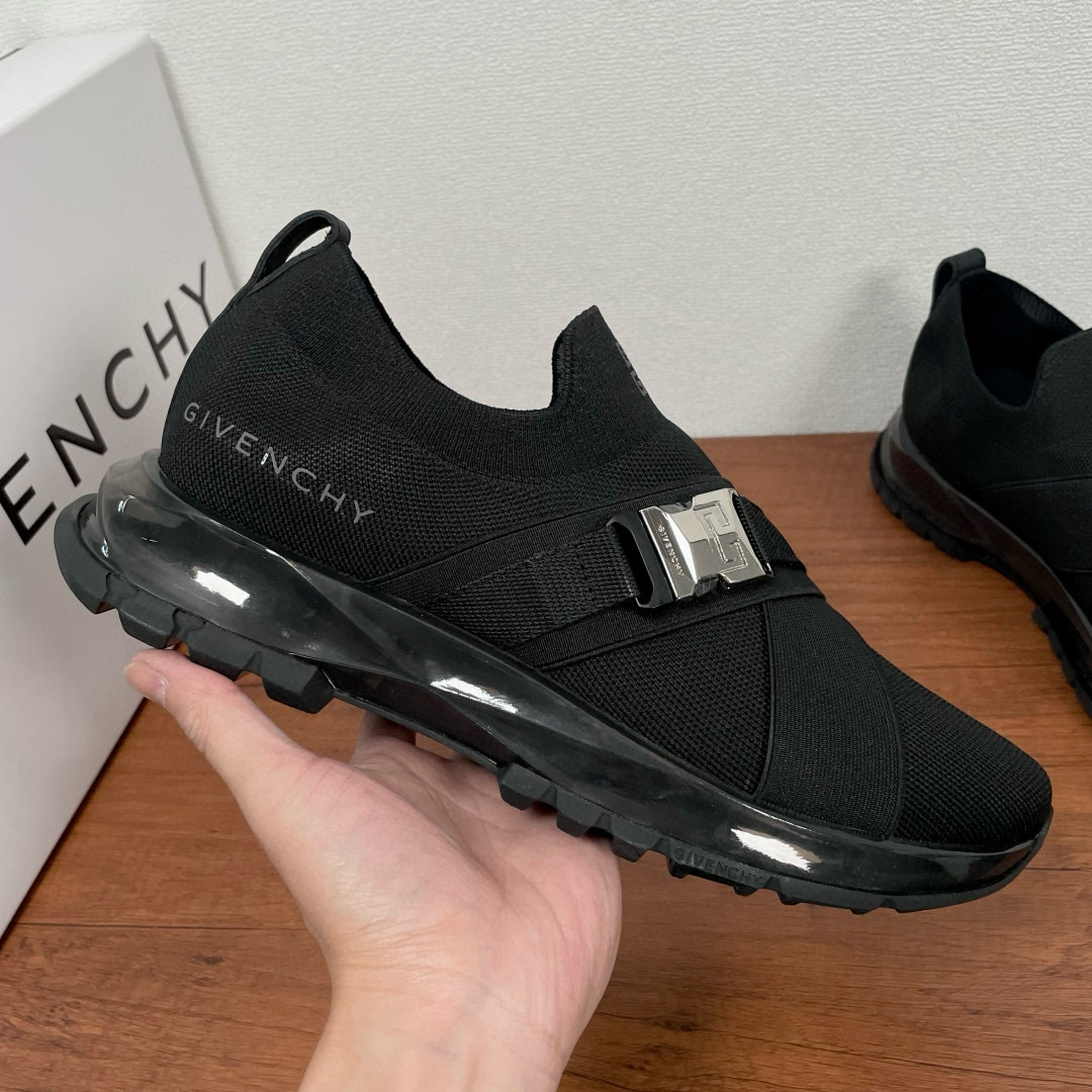 [GIVENCHY] 지방시 스펙터 러너 스니커즈 남성용