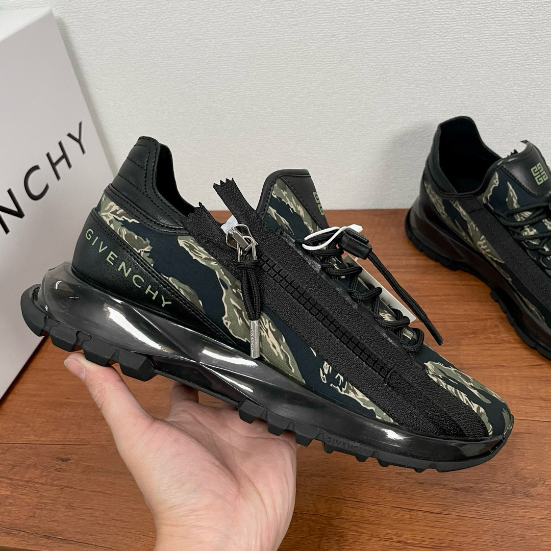 [GIVENCHY] 지방시 스펙터 러너 스니커즈 남성용